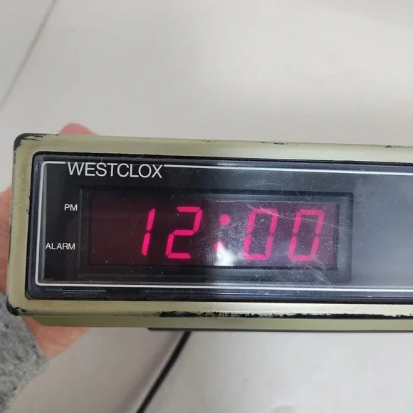 Vintage Westclox Digital Am FM Radio Alarm Clock Wood Grain 80170-01 Tested Work - Picture 7 of 16